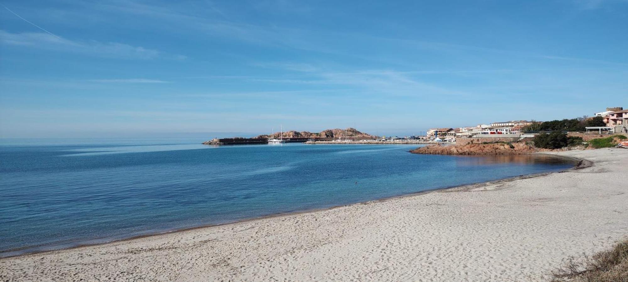 Vista Tramonto Isola Rossa A Due Passi Dalla Spiaggia Villa Bagian luar foto